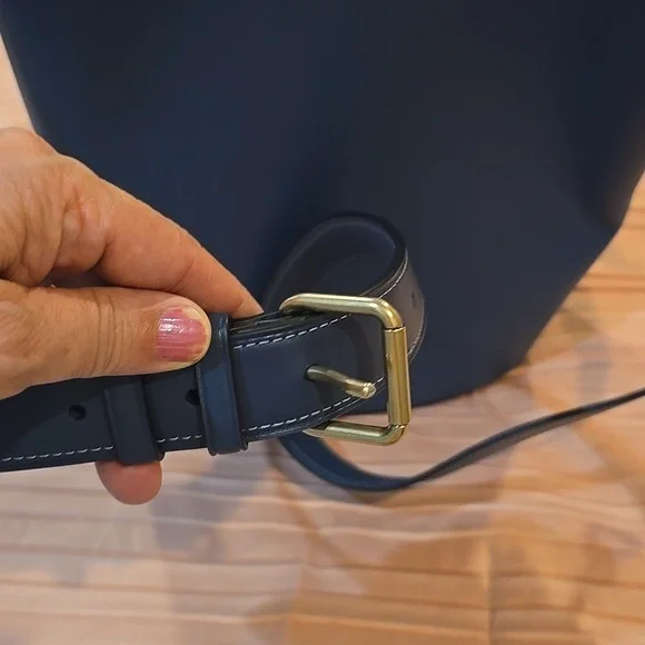 Coach Navy Blue Bucket Bag - Picture 3 of 10